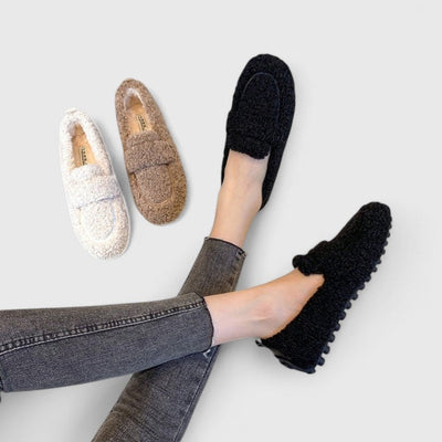 Solenne | Cozy Slippers with Elegant Design